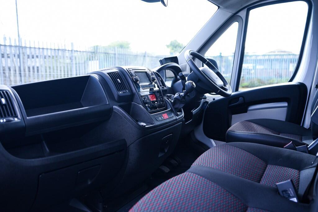 Peugeot Boxer - Image 14