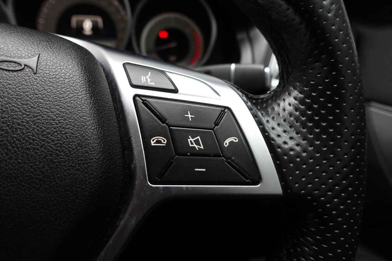 Mercedes-benz E-CLASS - Image 21