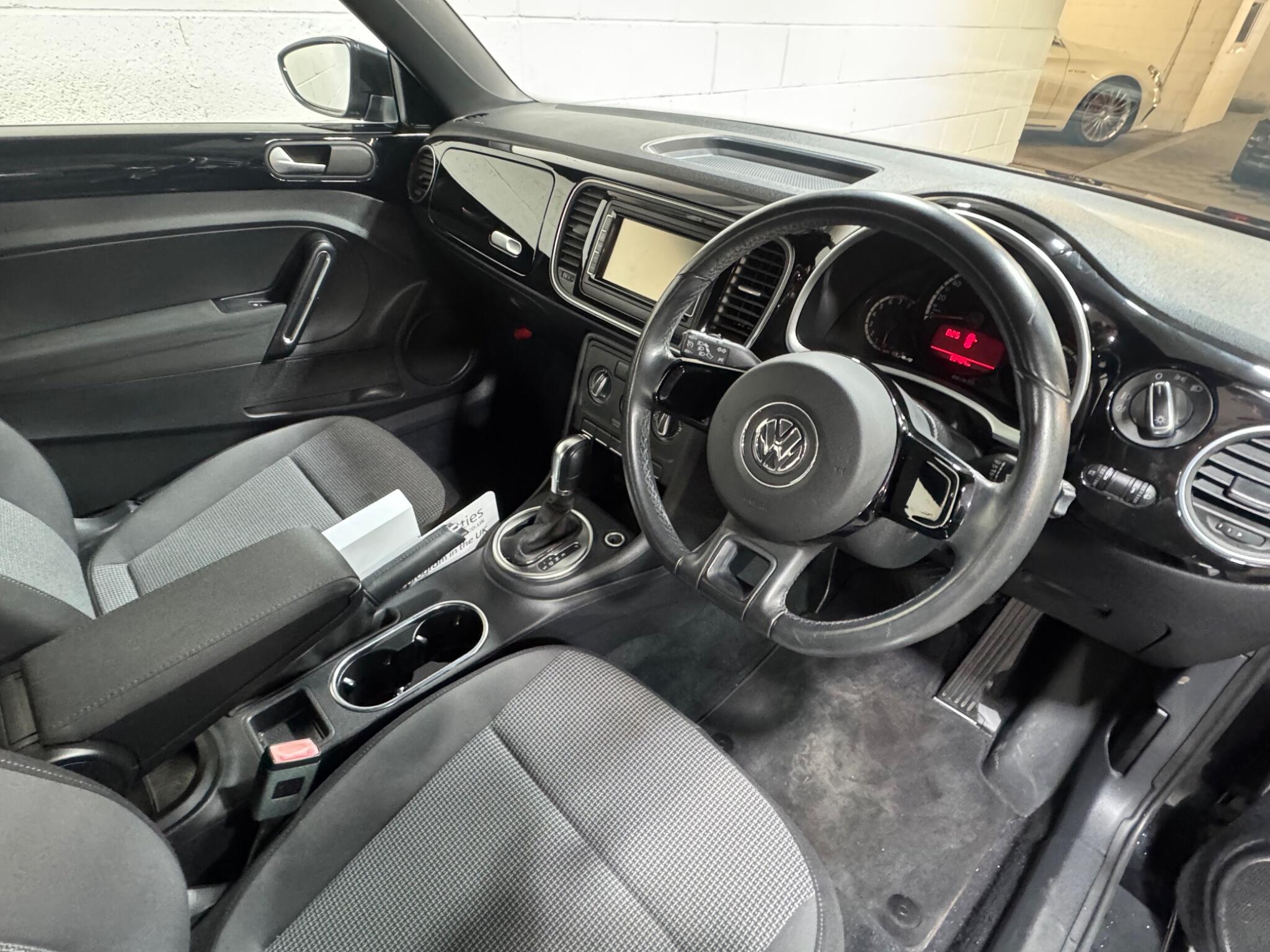 Volkswagen Beetle - Image 9