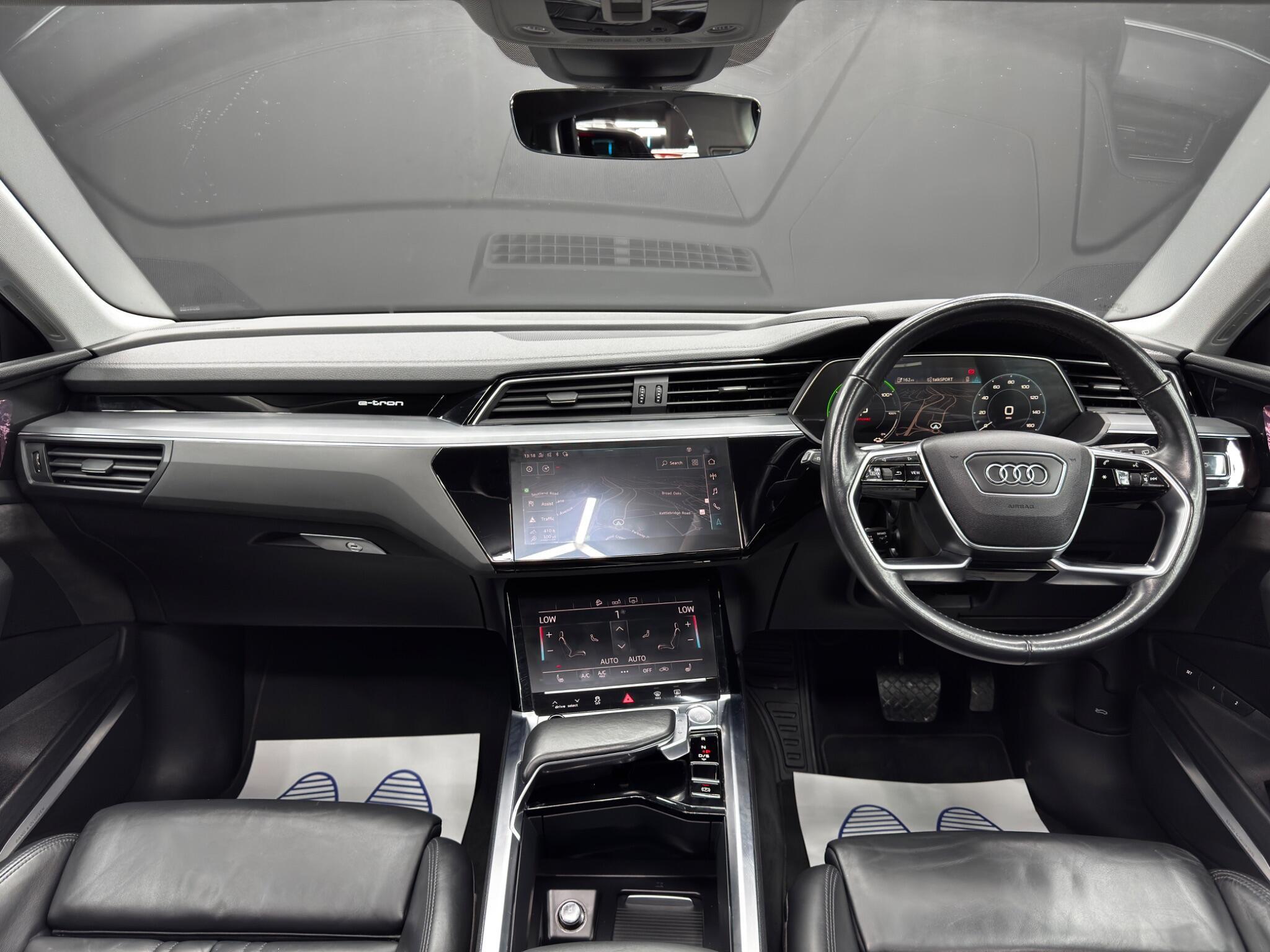 Audi E-Tron - Image 10