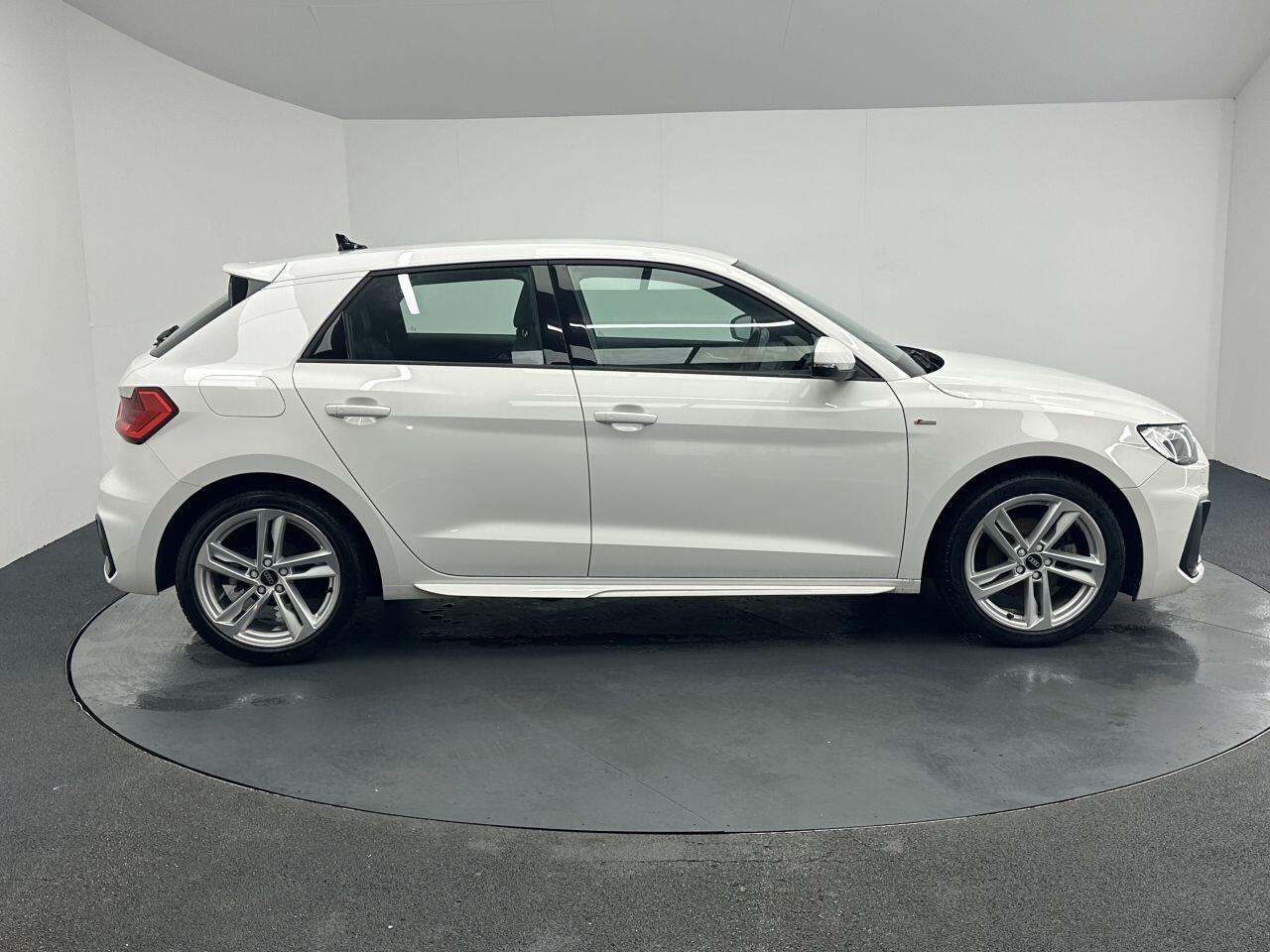 Audi A1 - Image 10