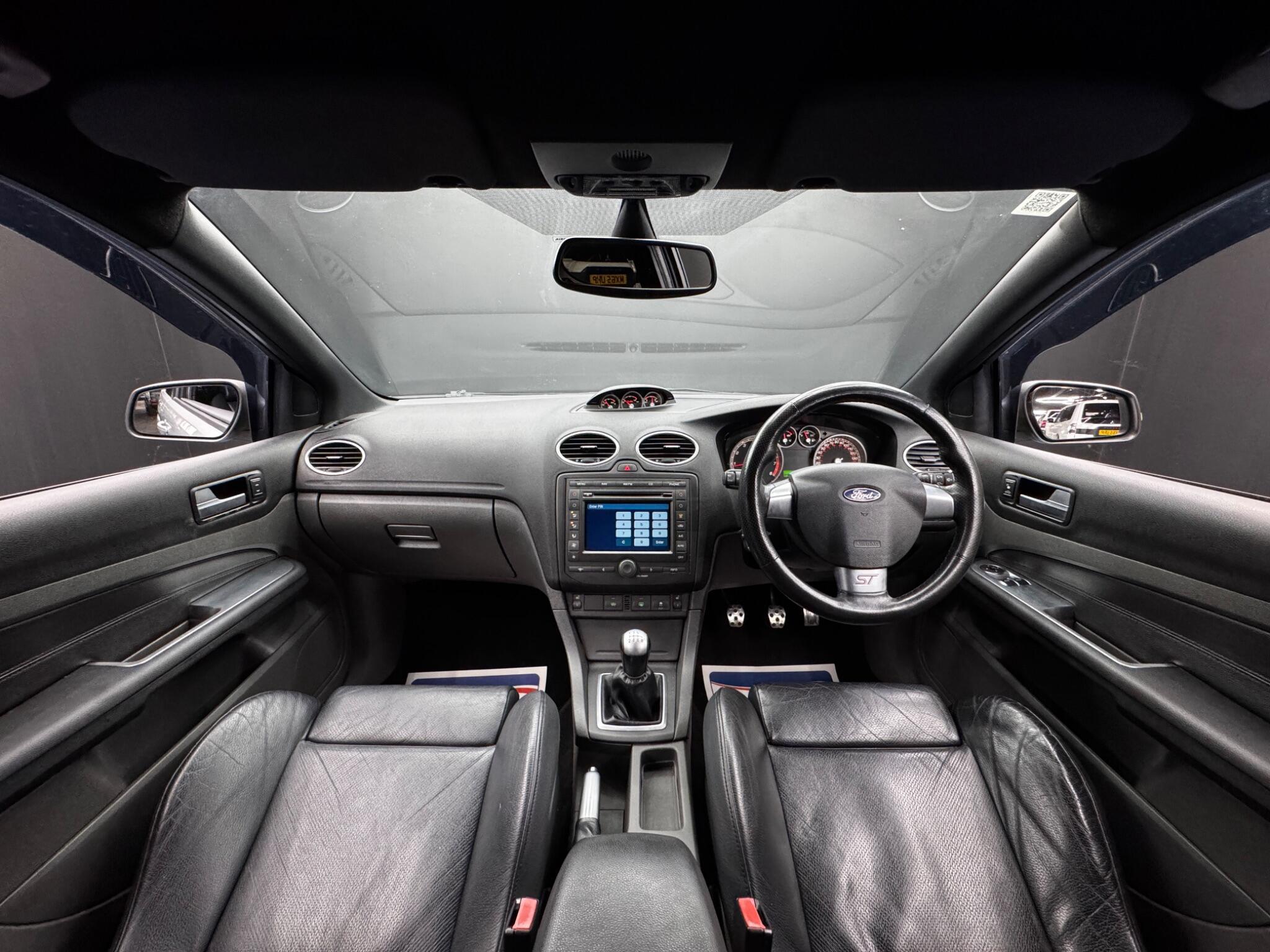 Ford Focus - Image 16