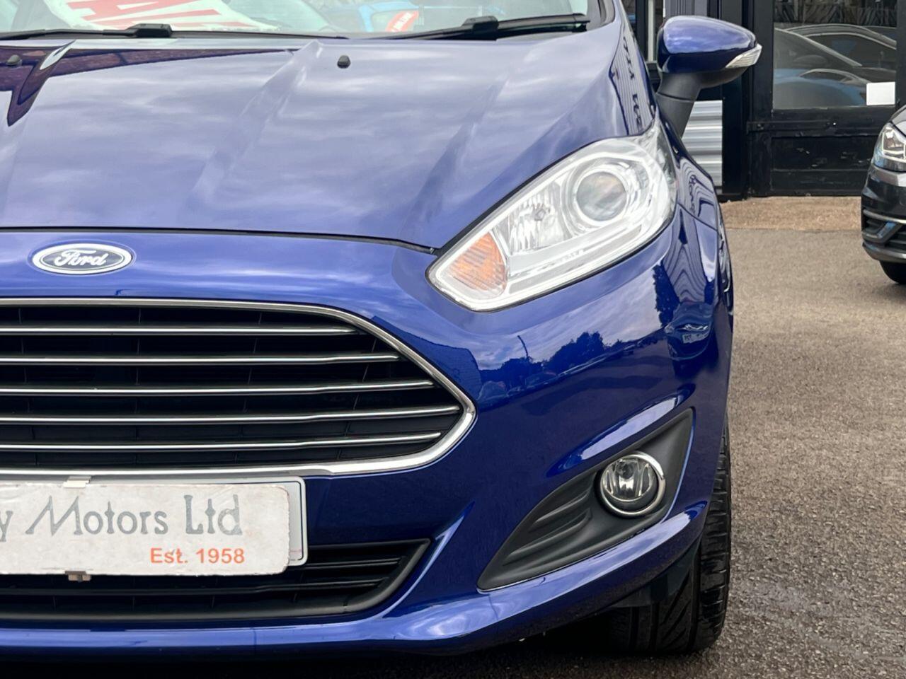 Ford Fiesta - Image 11