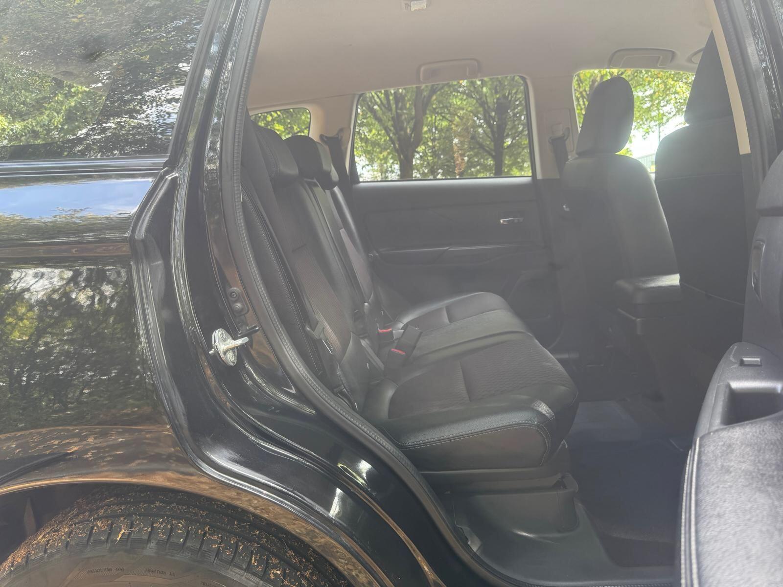 Mitsubishi Outlander - Image 20