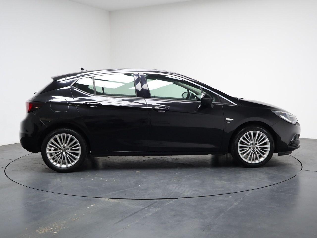 Vauxhall Astra - Image 12