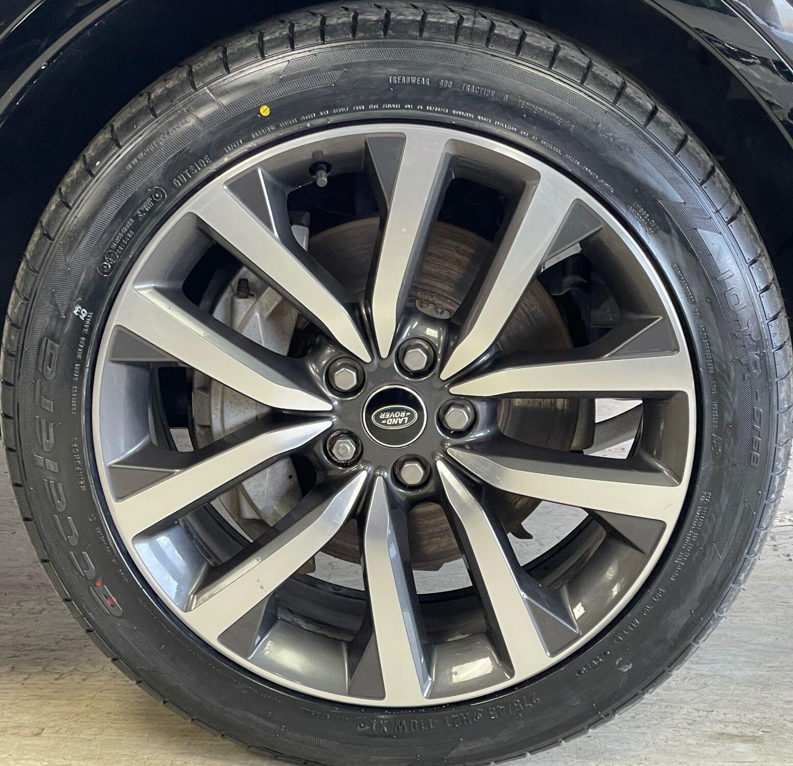 Land Rover Discovery - Image 14