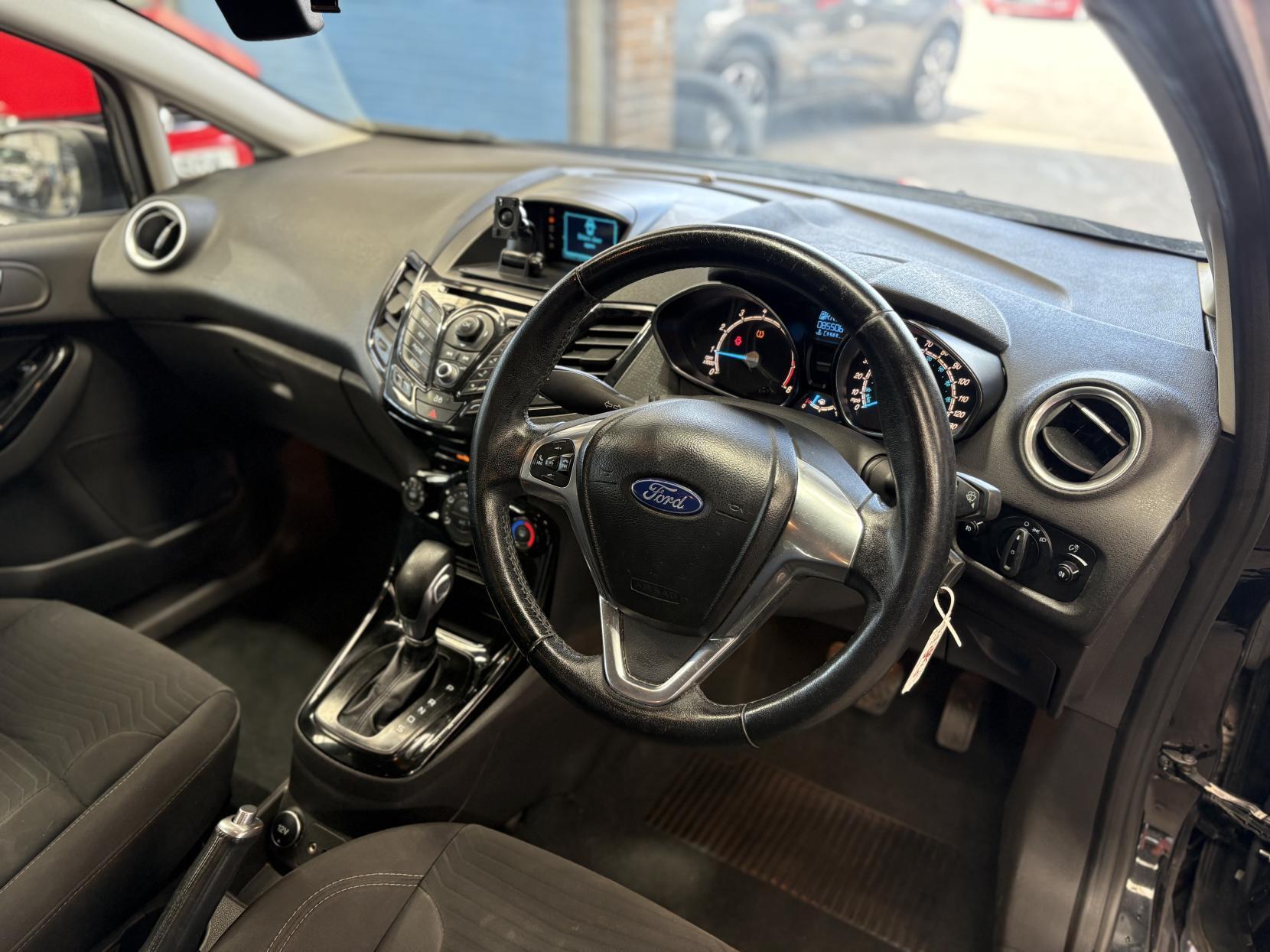 Ford Fiesta - Image 9