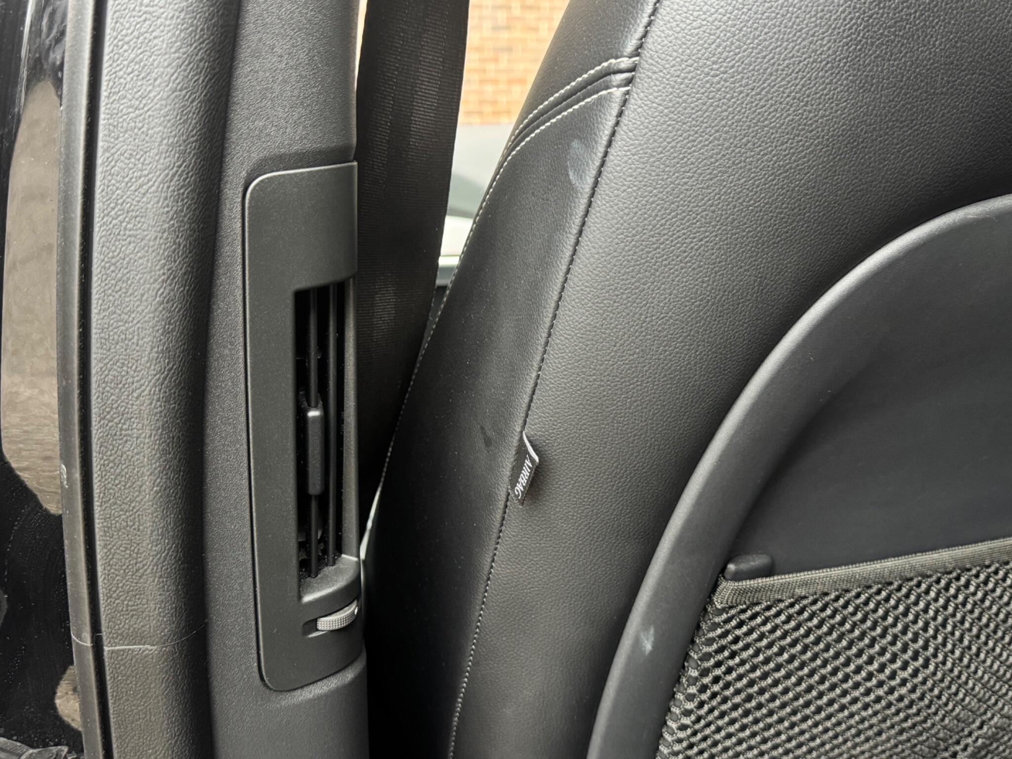 Jaguar I-Pace - Image 62