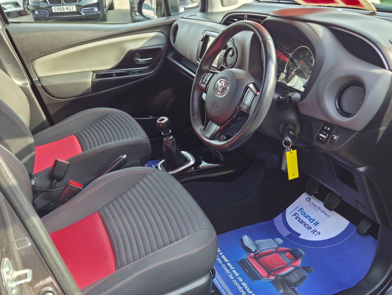 Toyota Yaris - Image 20