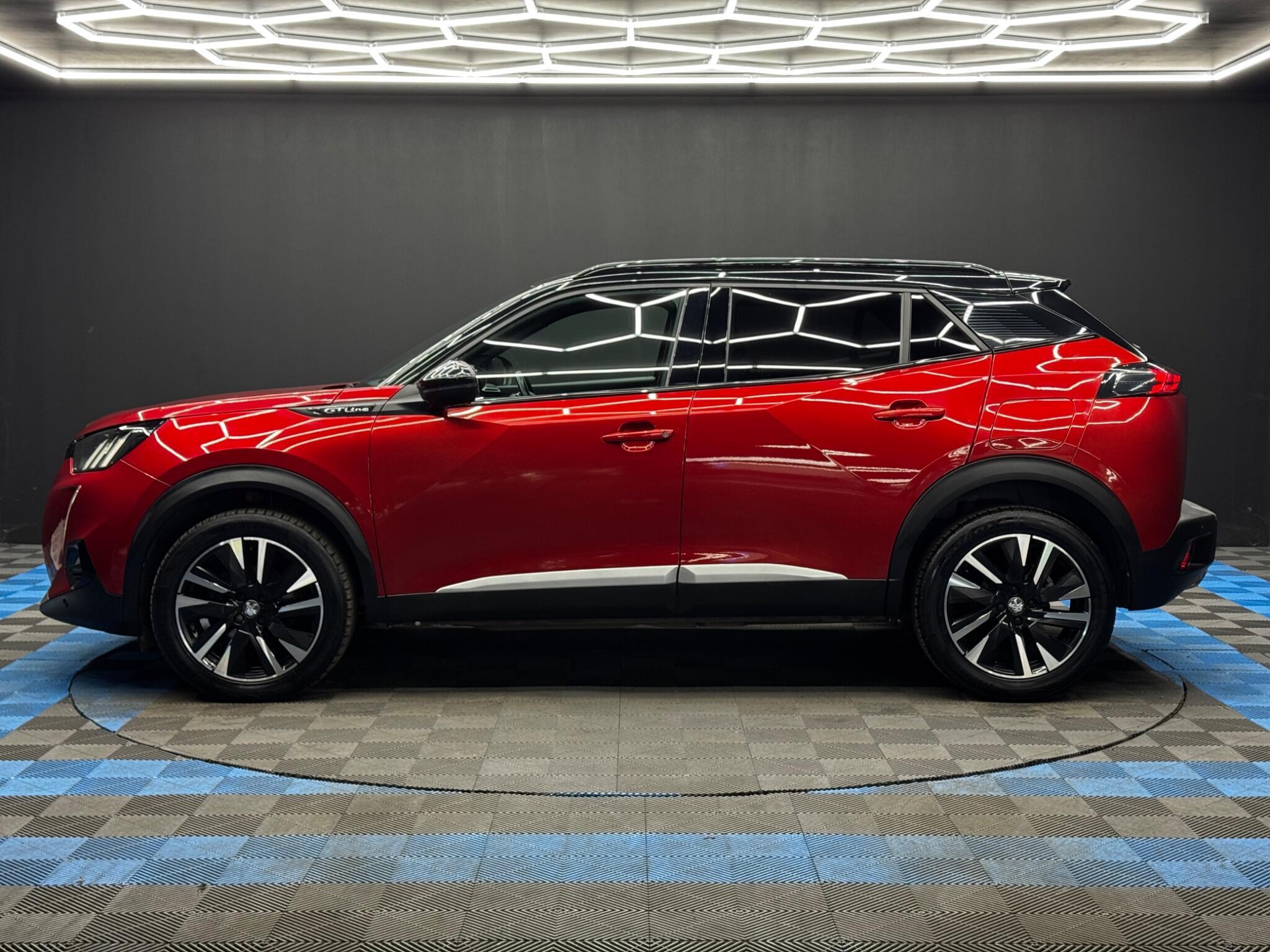 Peugeot 2008 - Image 8