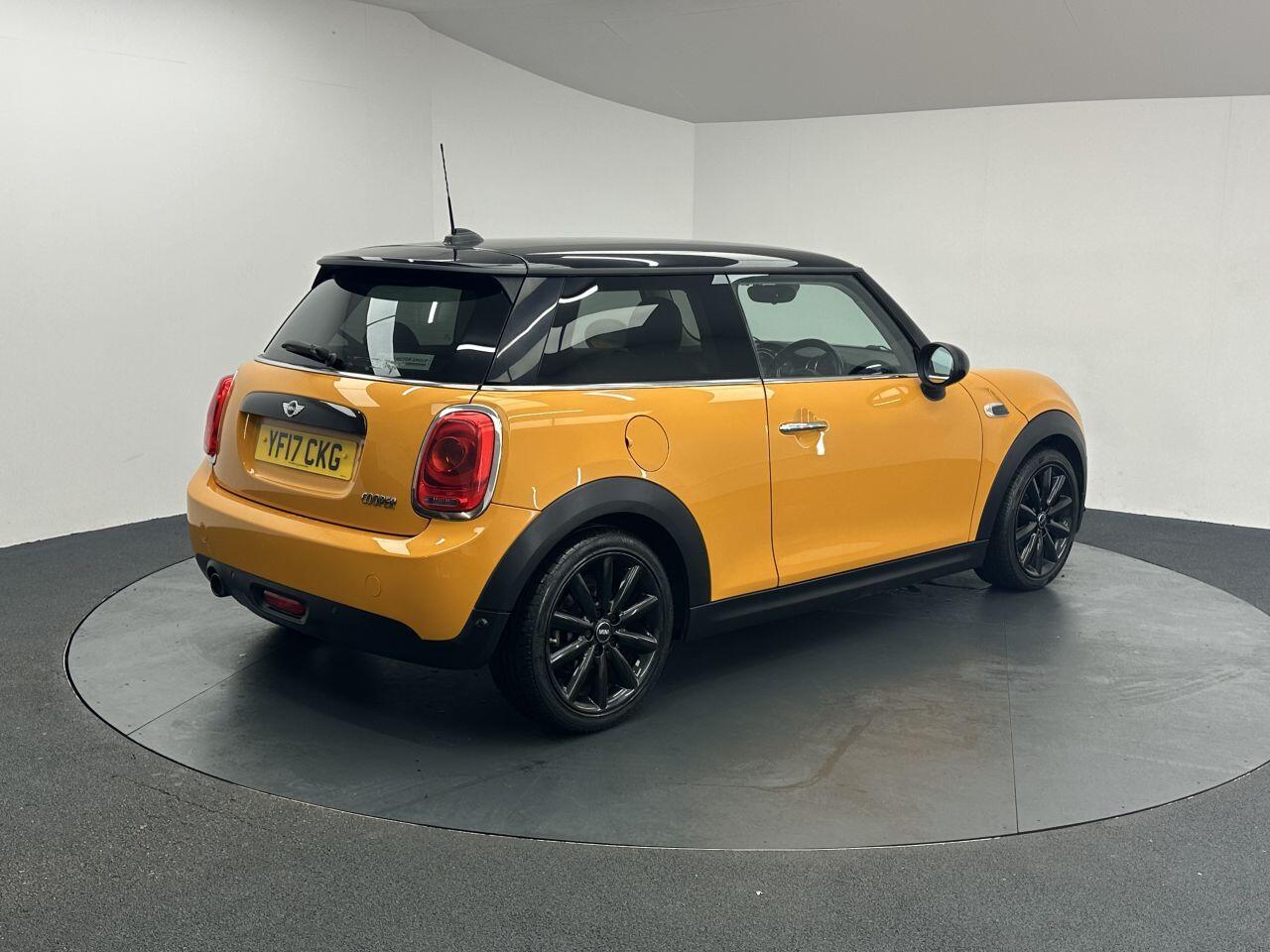 MINI Hatch - Image 17