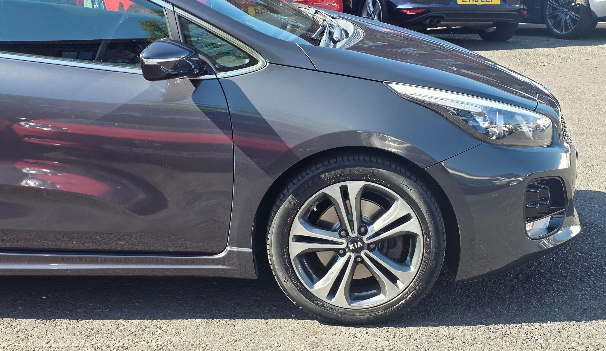 Kia ProCeed - Image 9