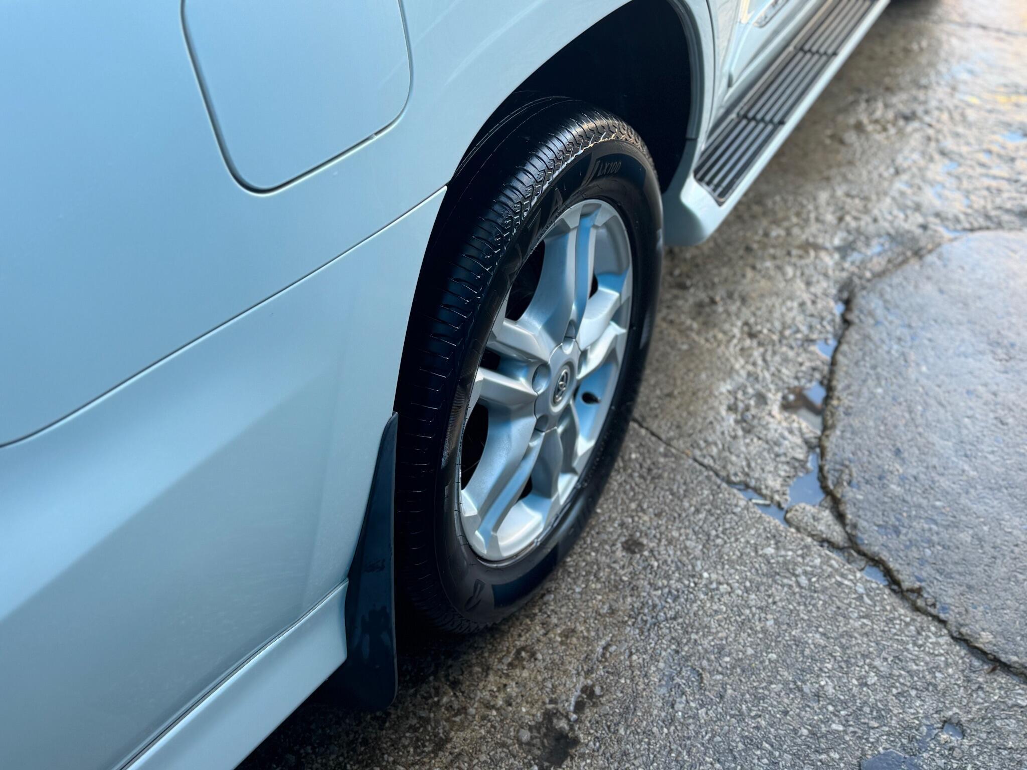 Toyota Land Cruiser - Image 27