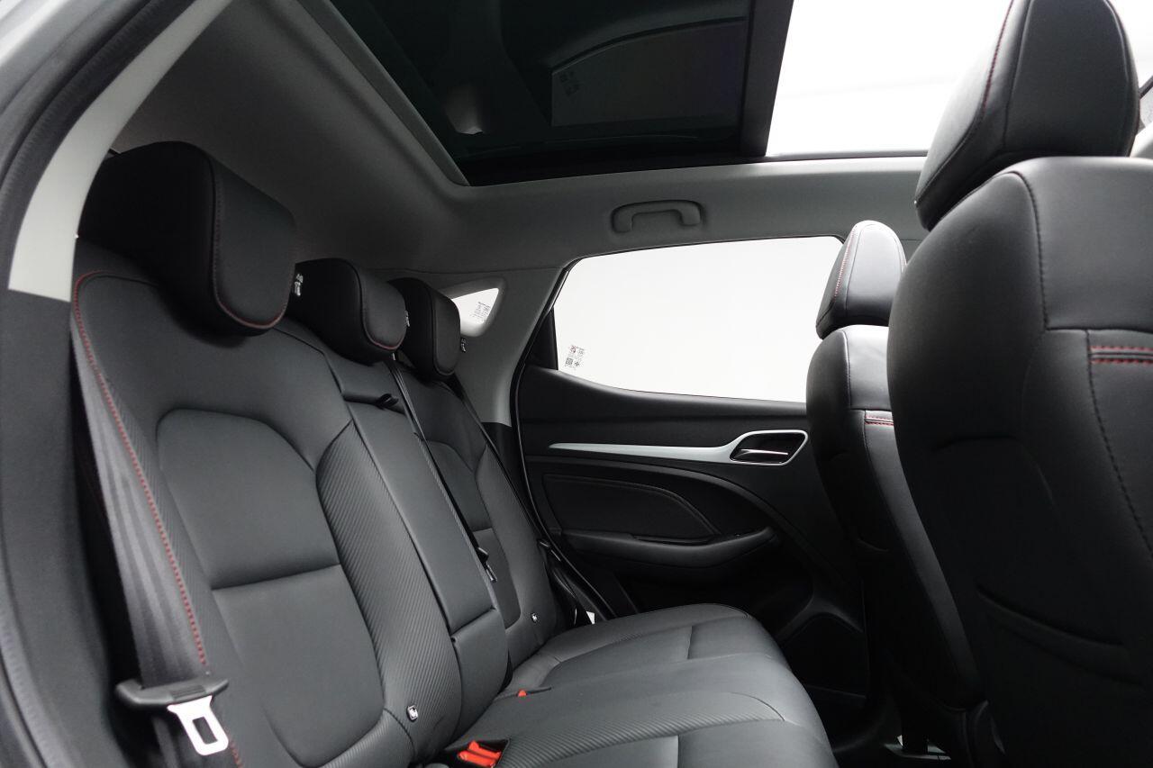 MG MG ZS - Image 38