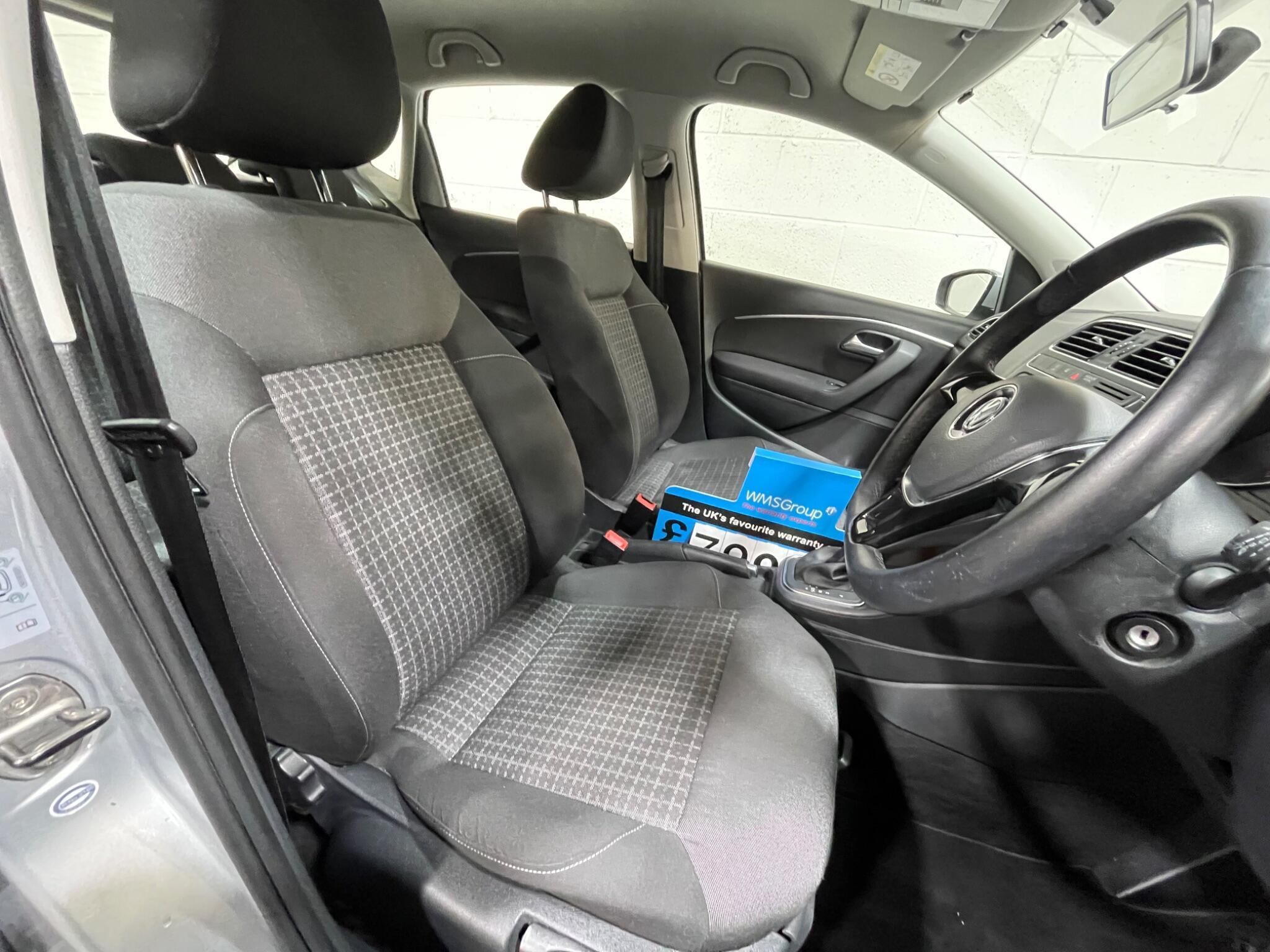 Volkswagen Polo - Image 7