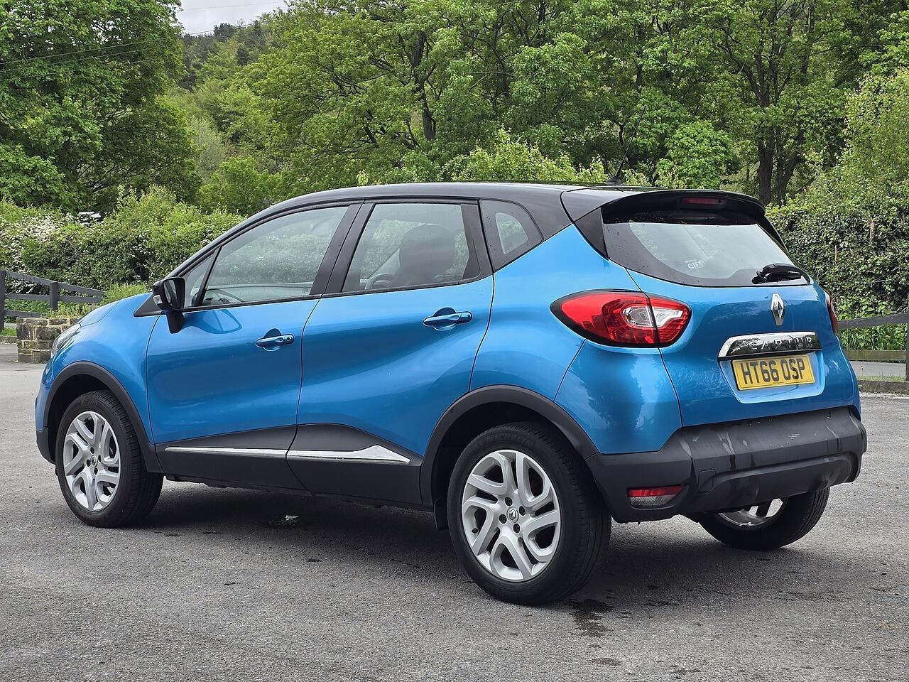 Renault Captur - Image 21
