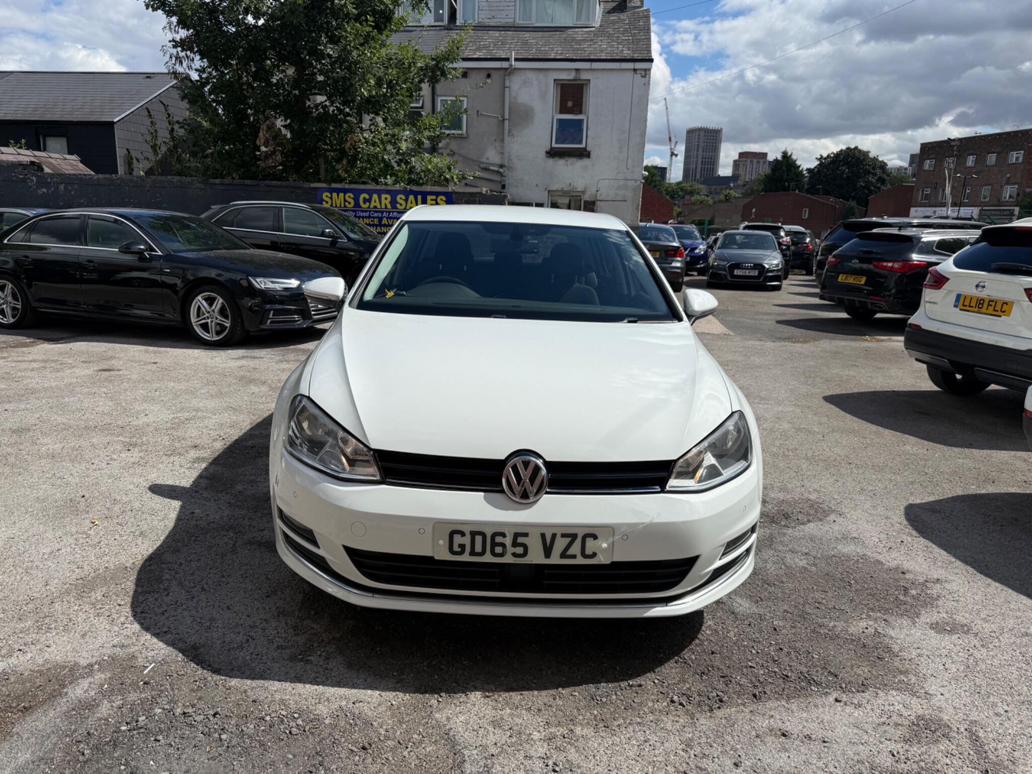 Volkswagen Golf - Image 2