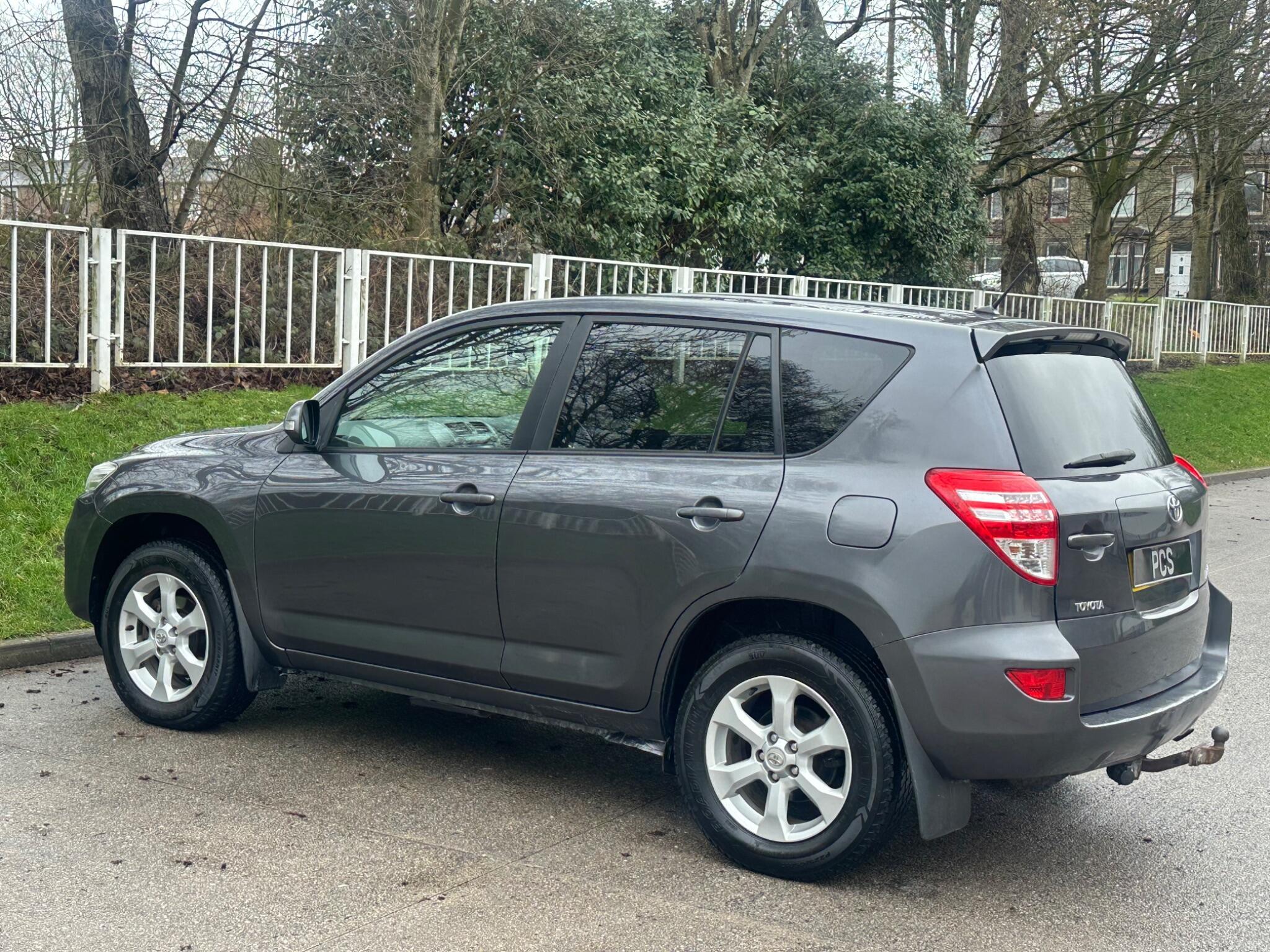 Toyota RAV4 - Image 13