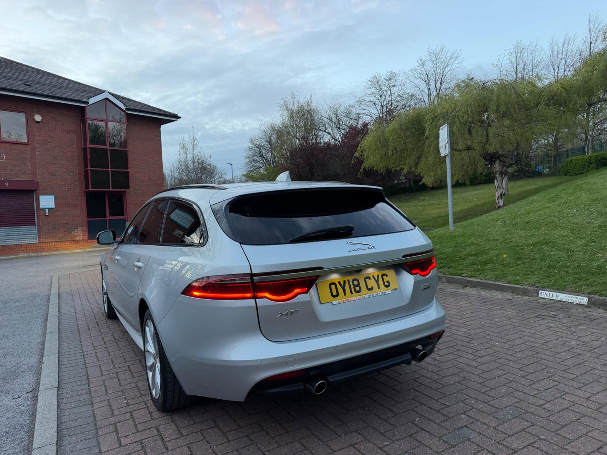 Jaguar XF - Image 11