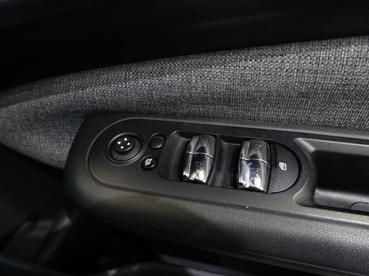 MINI Clubman - Image 31