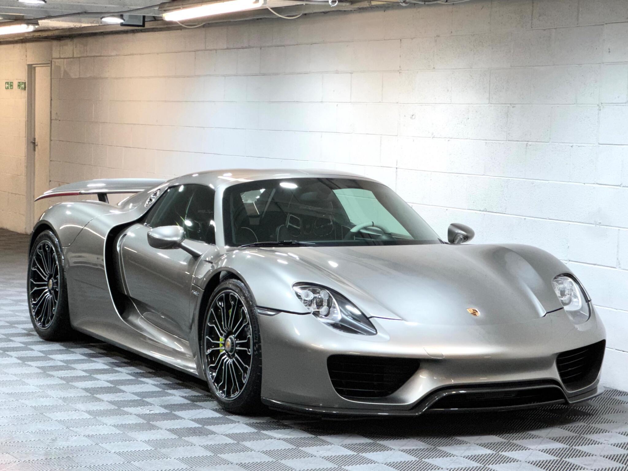 Porsche 918 - Image 2