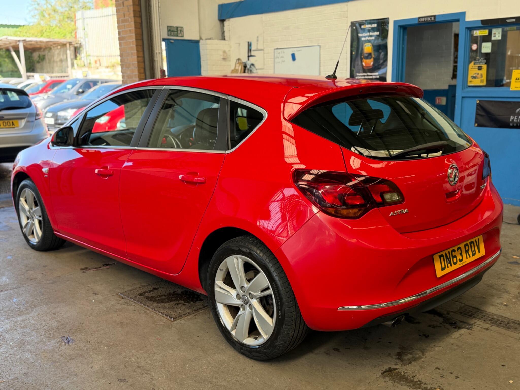 Vauxhall Astra - Image 3