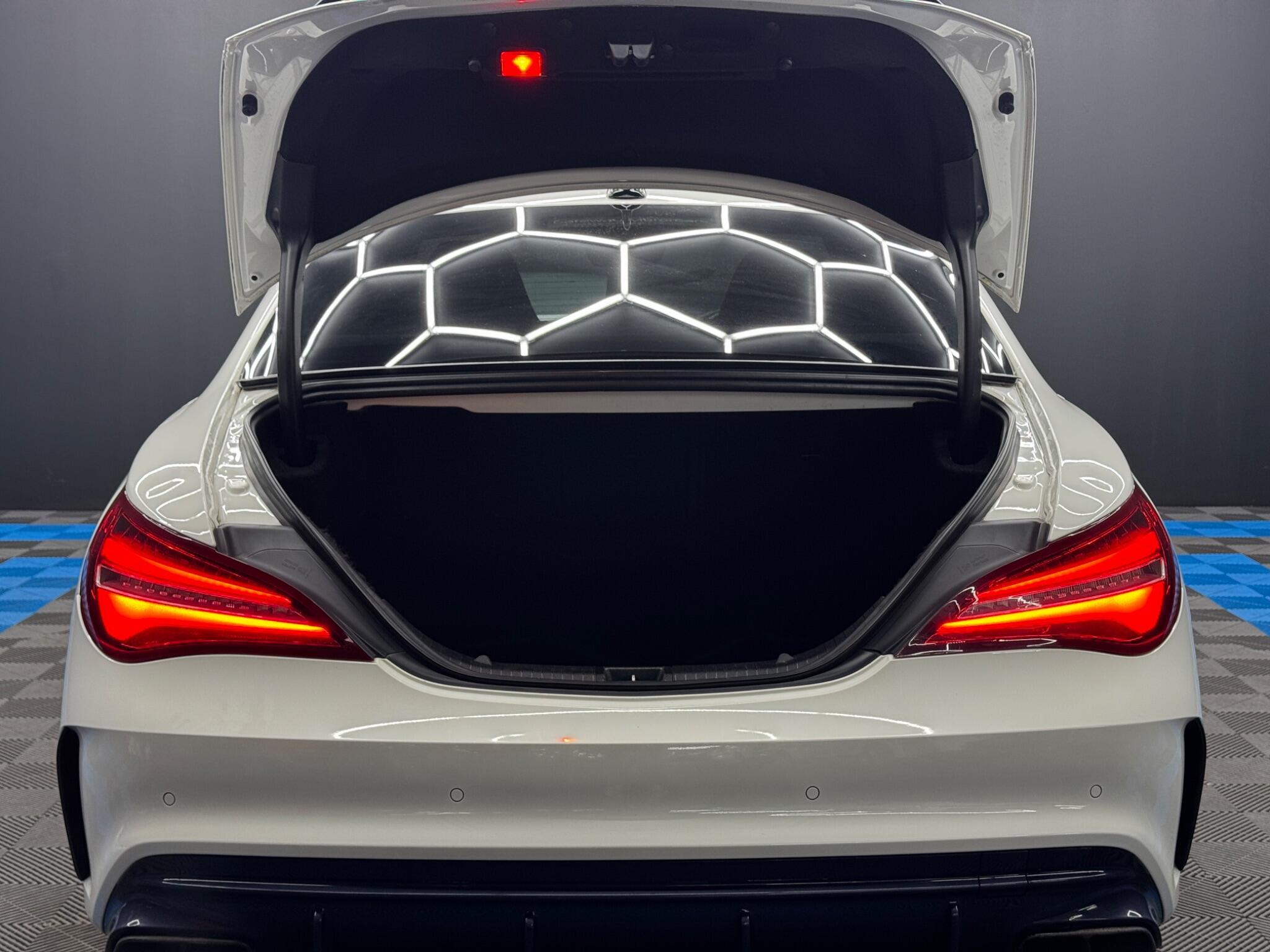 Mercedes CLA - Image 36