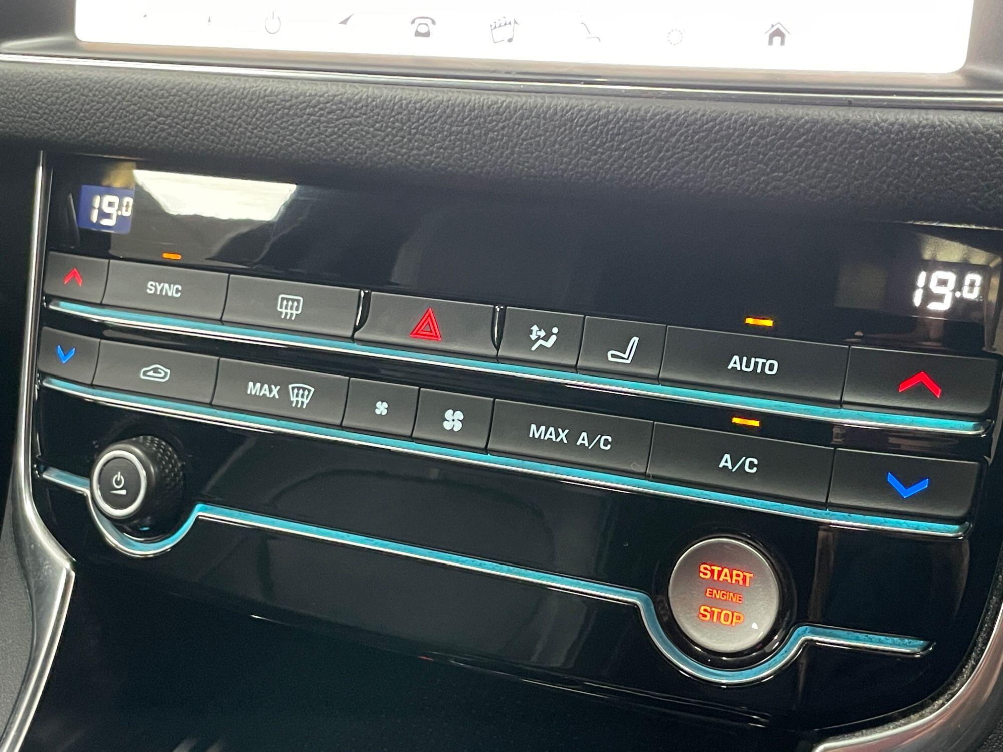 Jaguar XF - Image 45