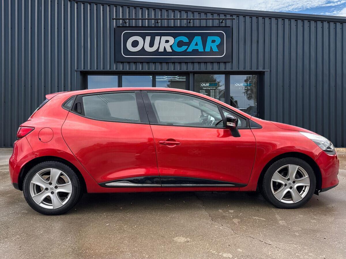 Renault Clio - Image 2