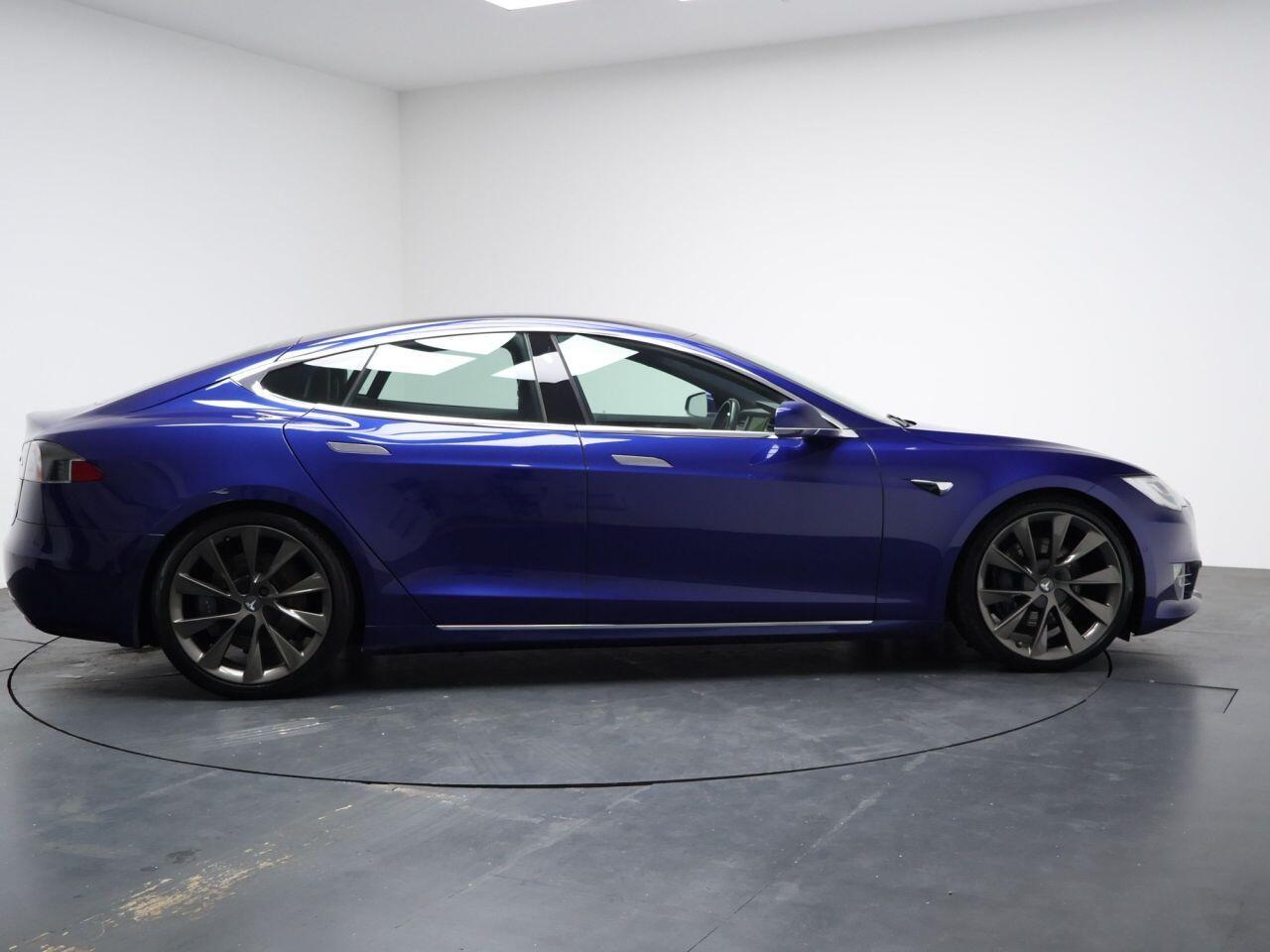 Tesla Model S - Image 14