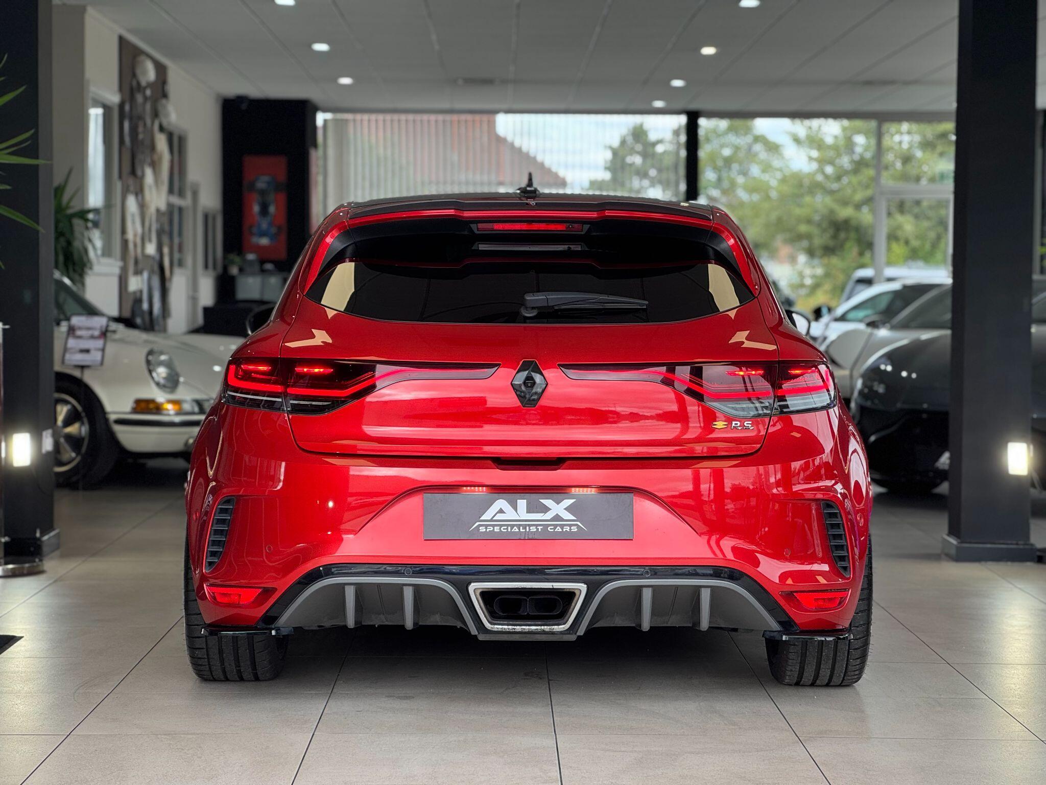 Renault Megane - Image 11