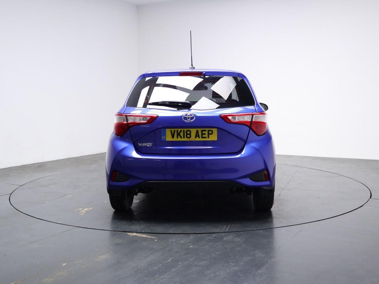 Toyota Yaris - Image 10