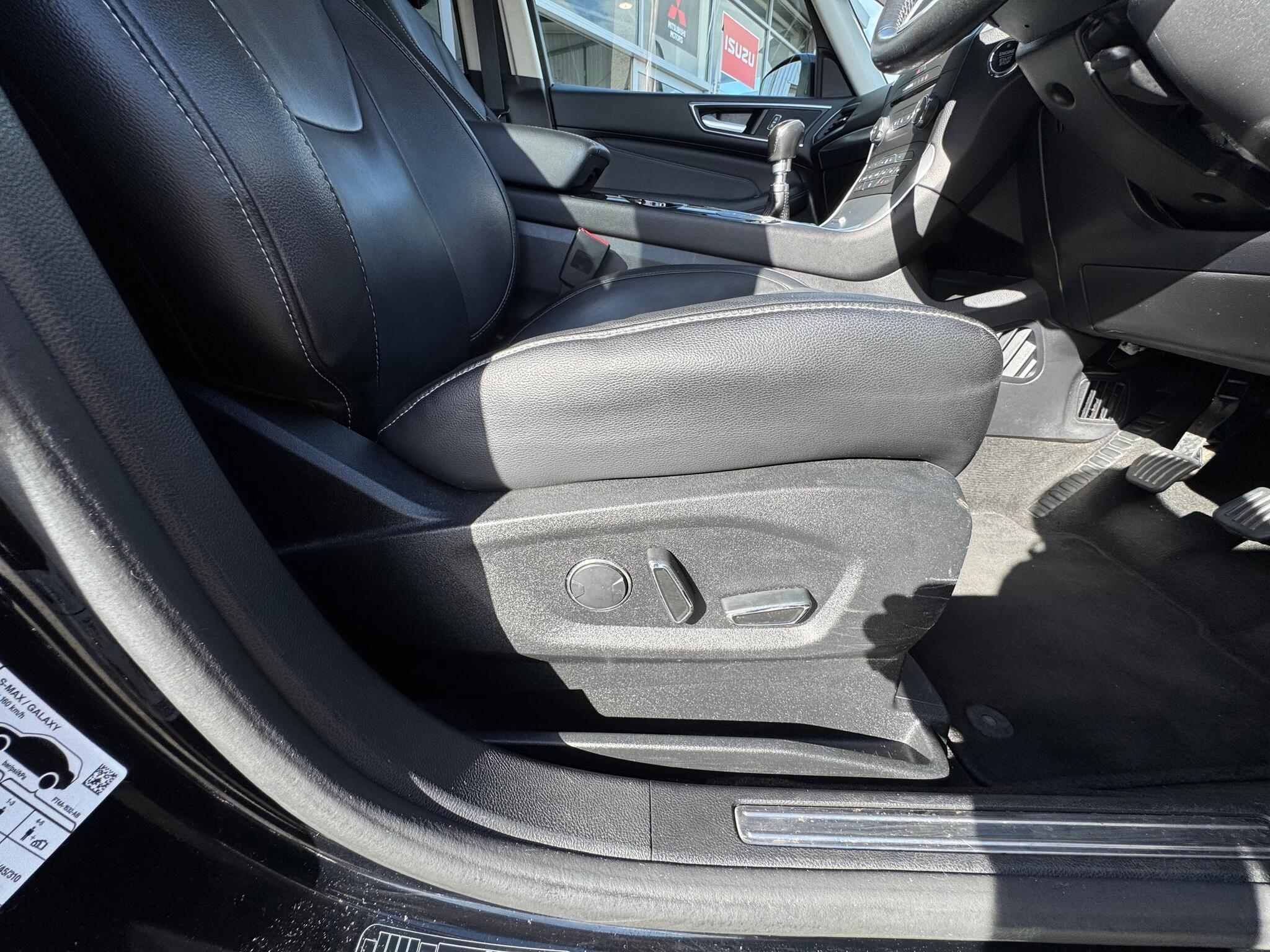Ford S-MAX - Image 18