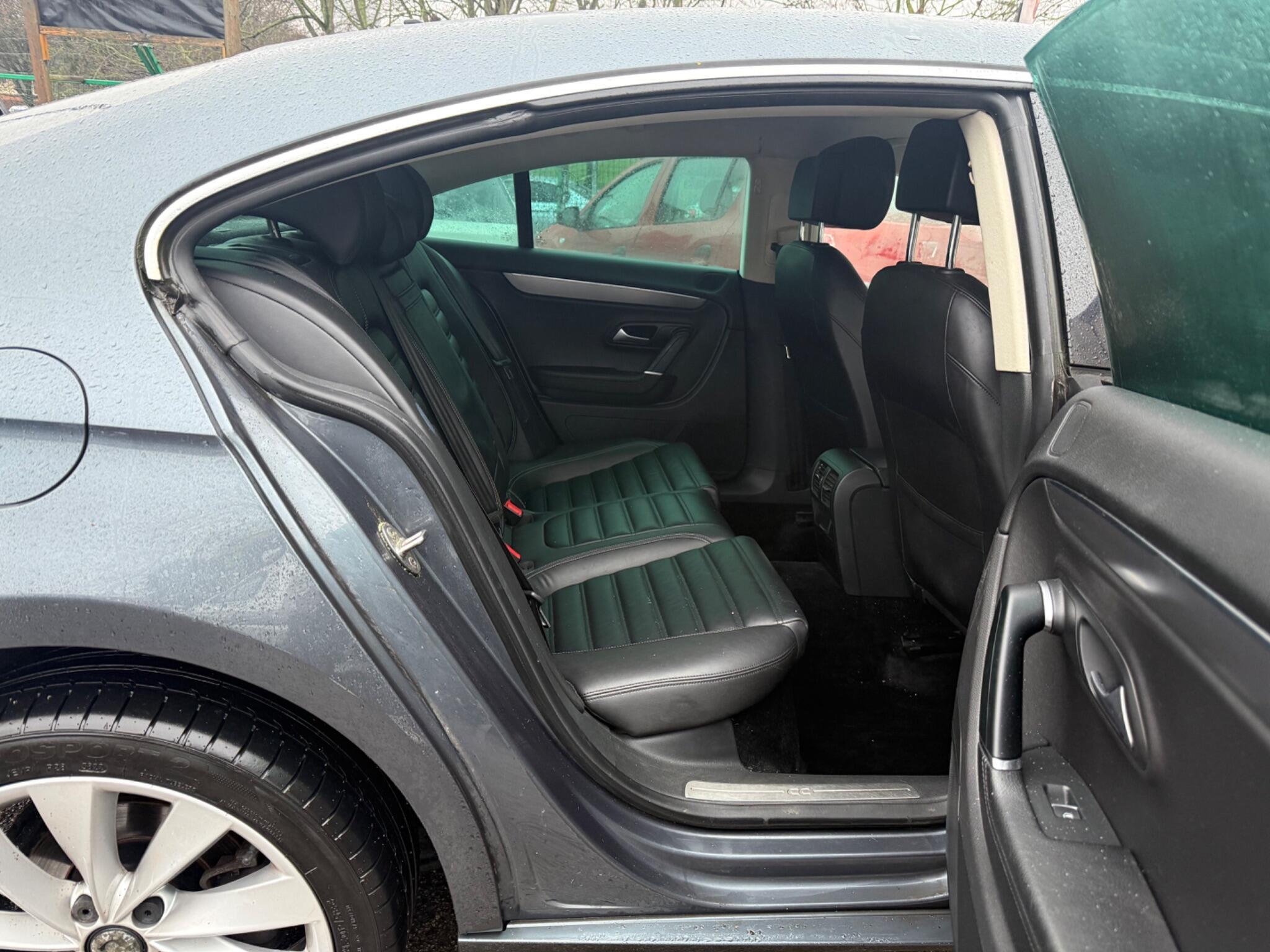 Volkswagen CC - Image 24