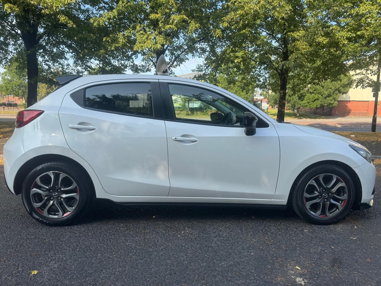 Mazda MAZDA2 - Image 8