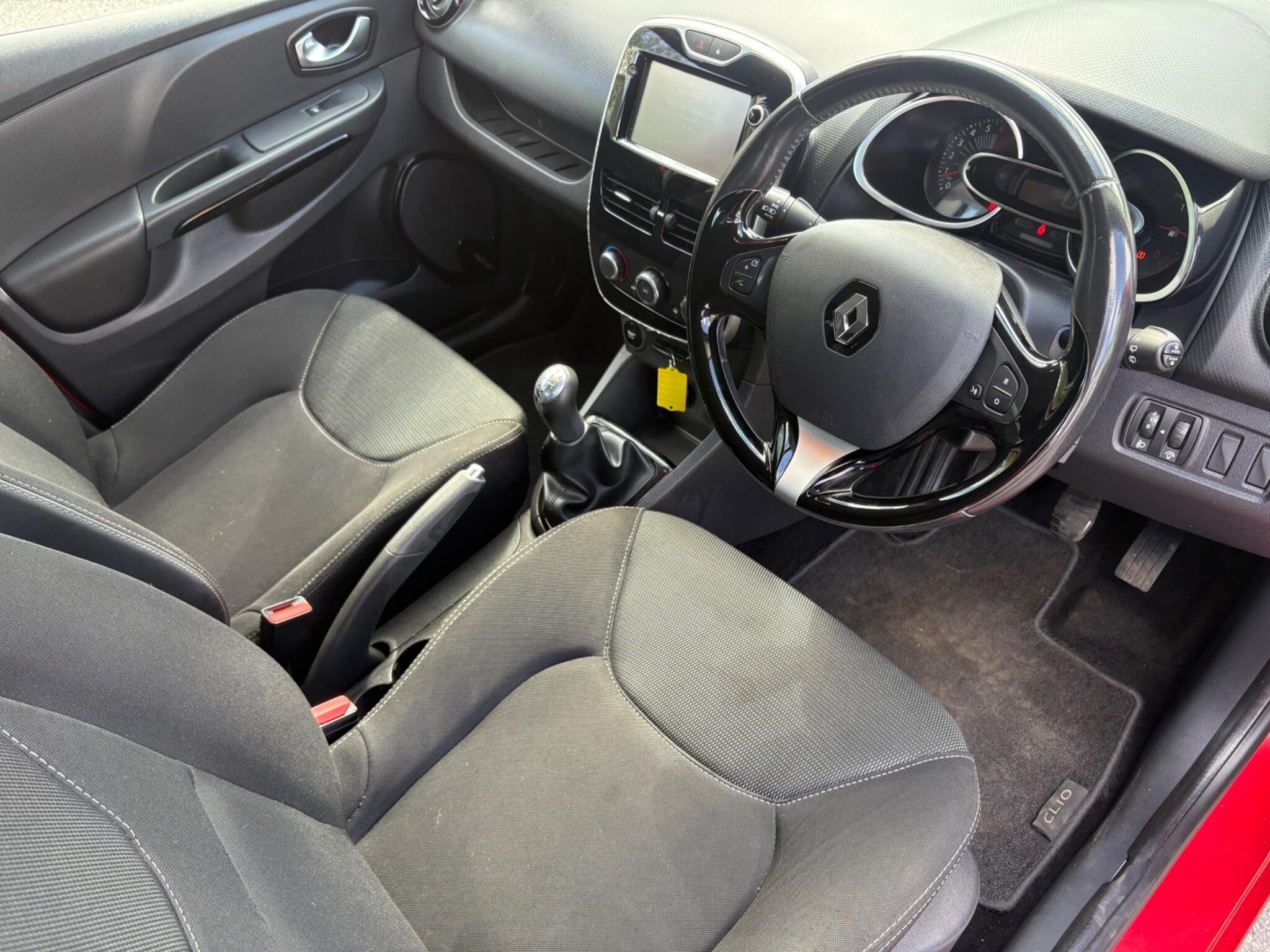 Renault Clio - Image 3