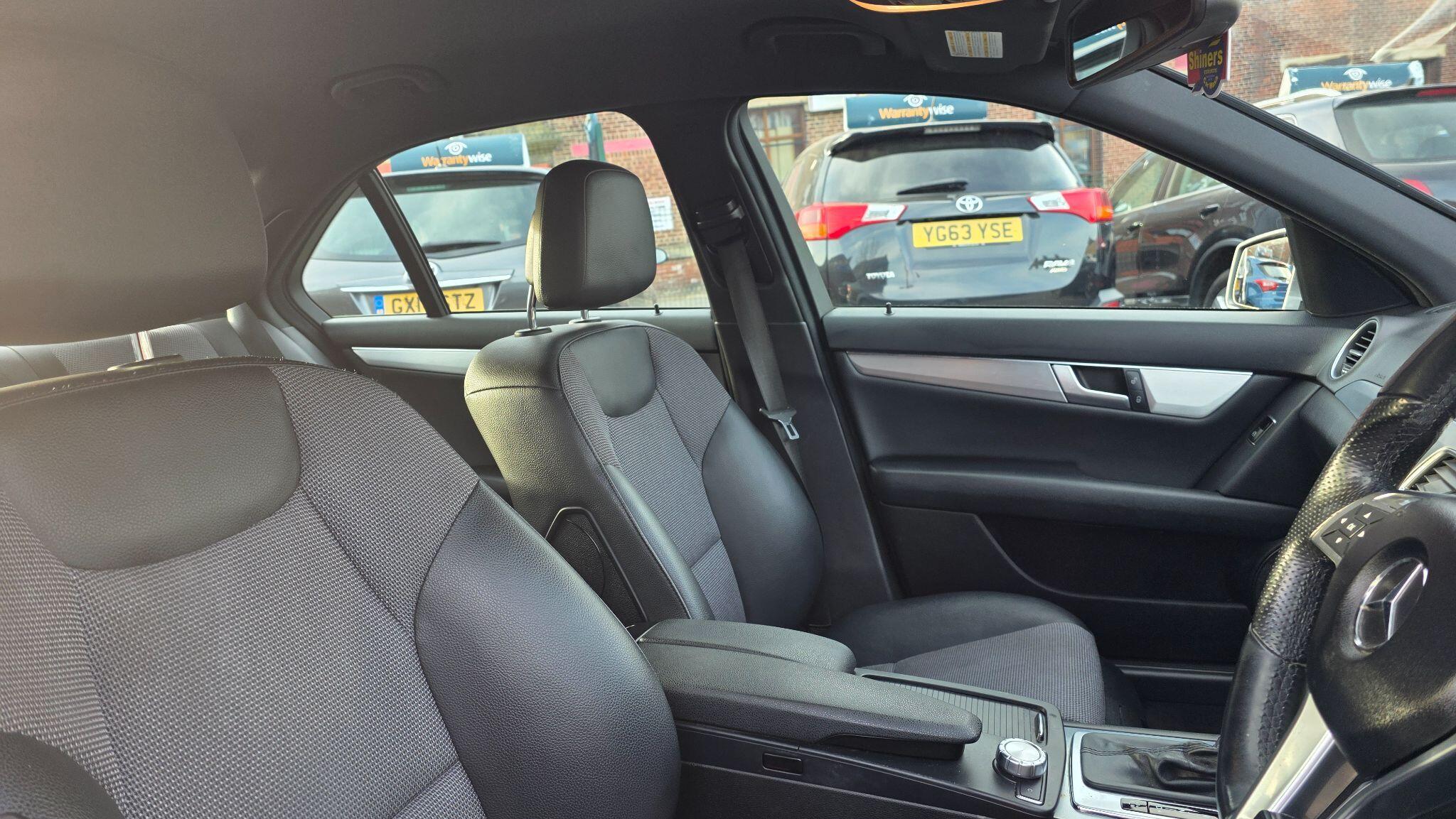Mercedes C Class - Image 15