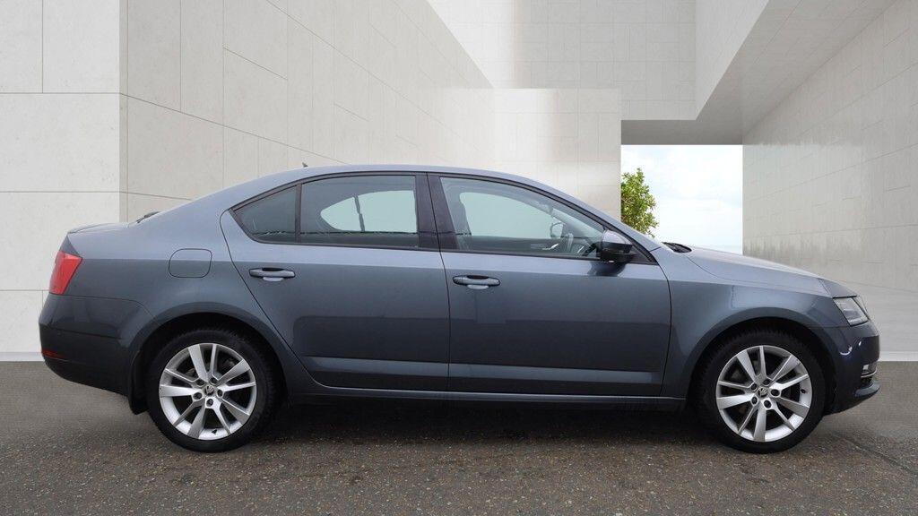 Skoda Octavia - Image 8