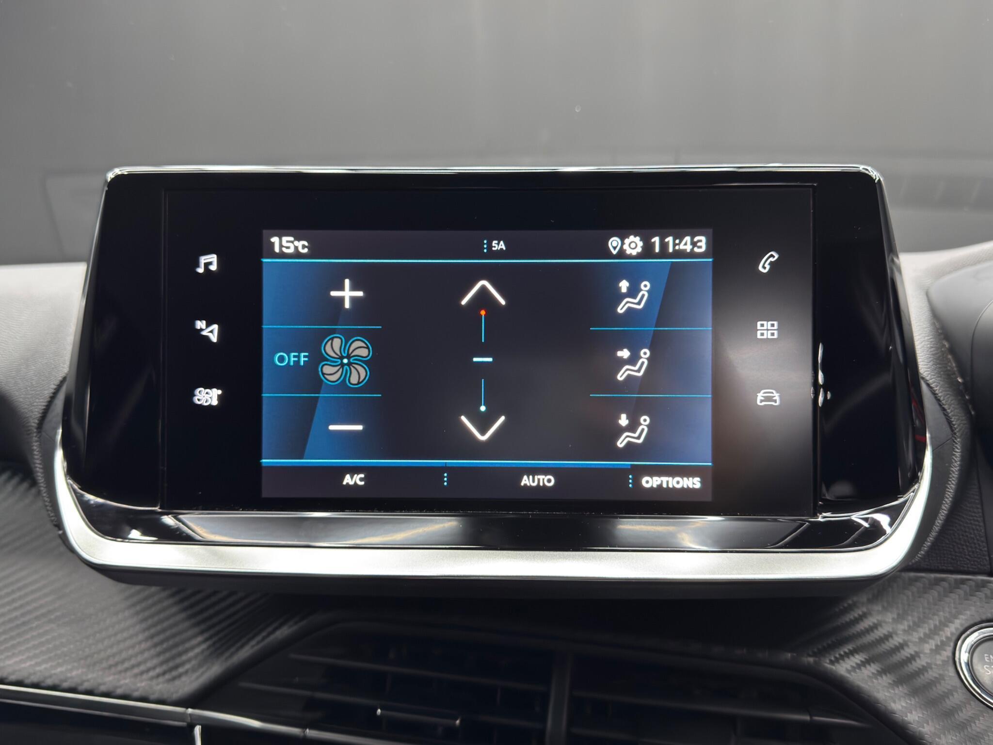 Peugeot 208 - Image 31