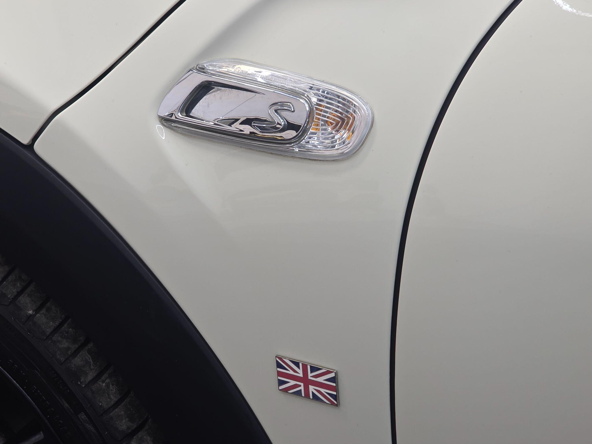 MINI Hatch - Image 14
