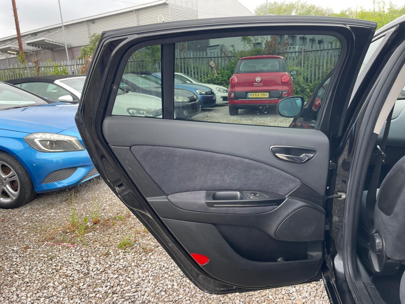 Fiat Bravo - Image 11