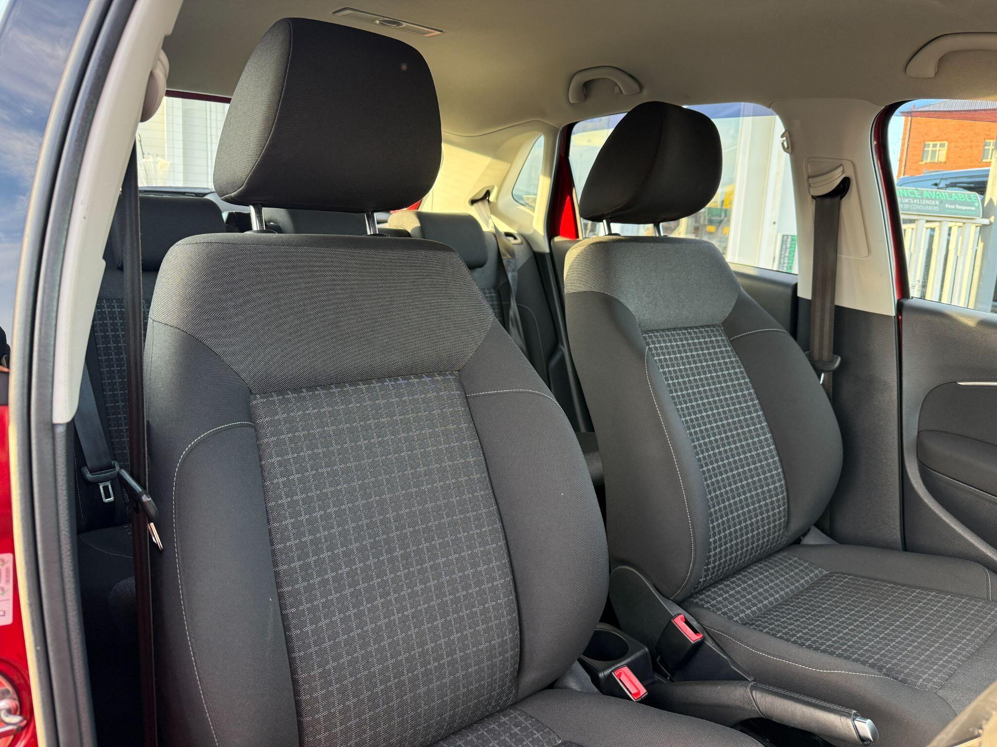 Volkswagen Polo - Image 28