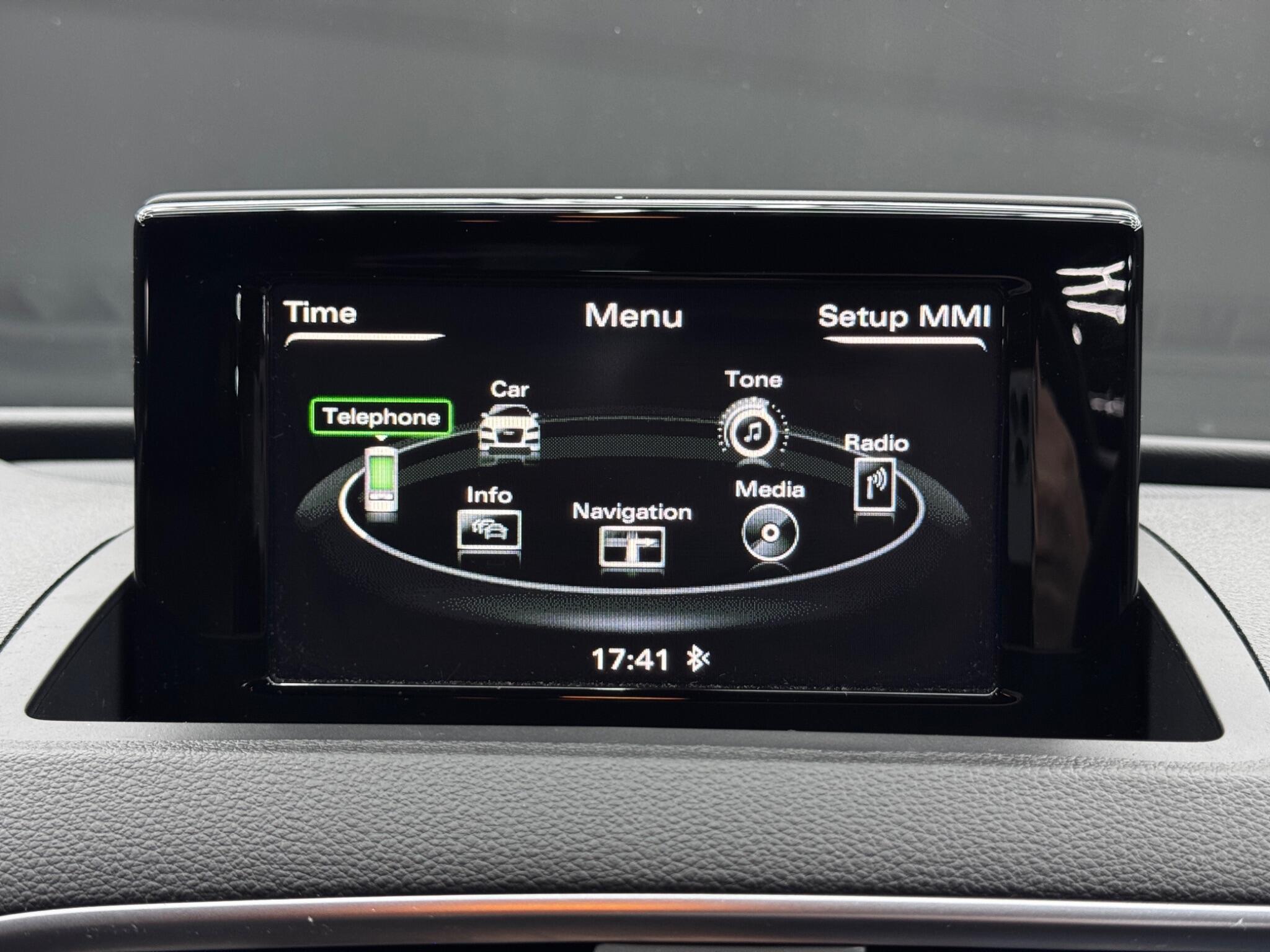 Audi Q3 - Image 29