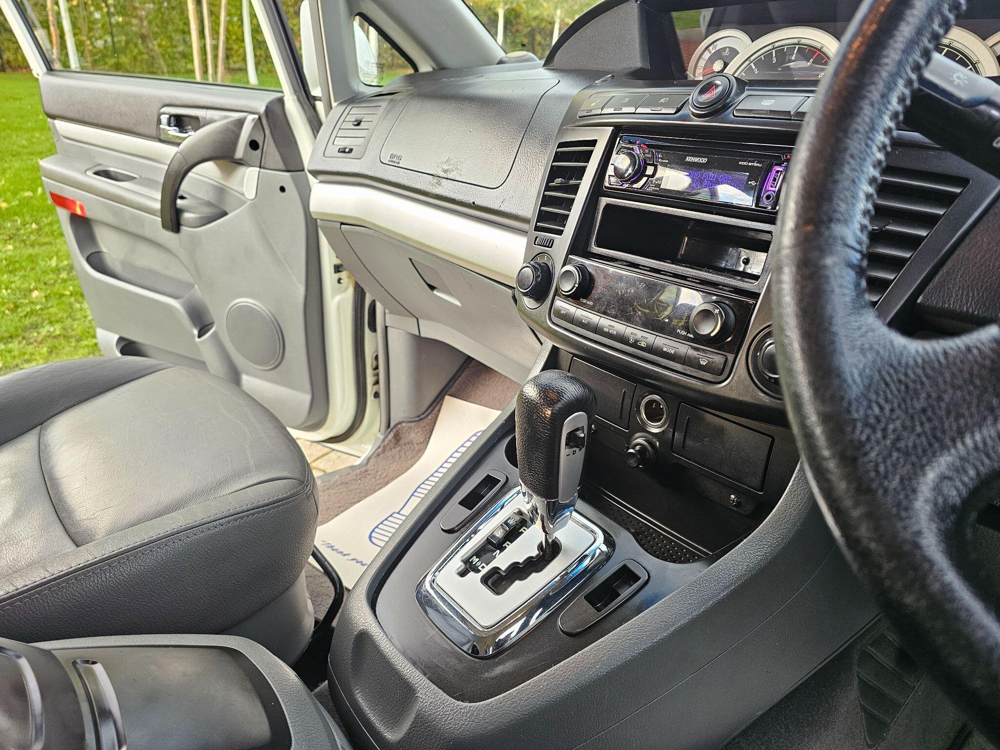 Ssangyong Rodius - Image 29