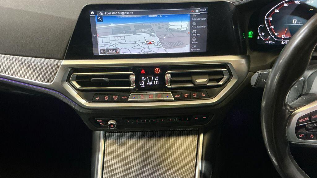 BMW 3 Series - Image 2