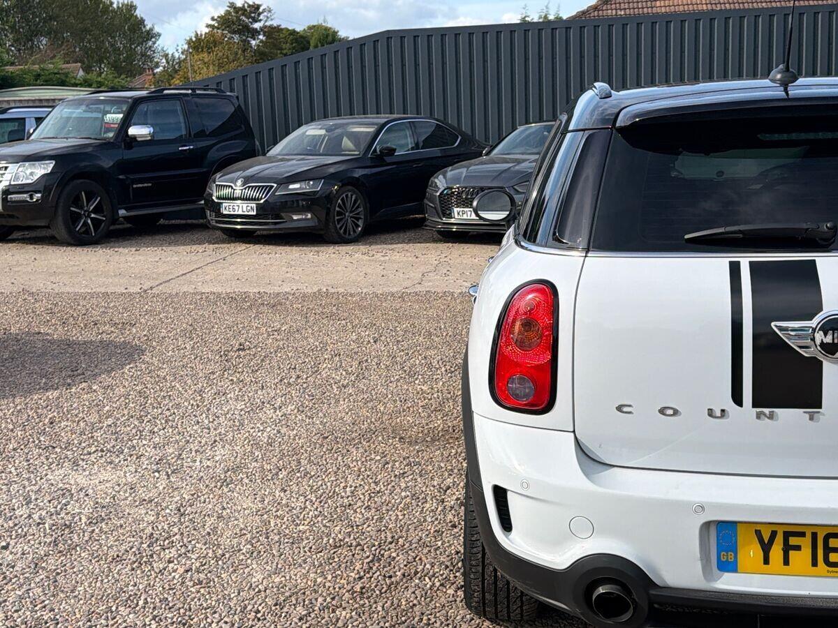 MINI Countryman - Image 14