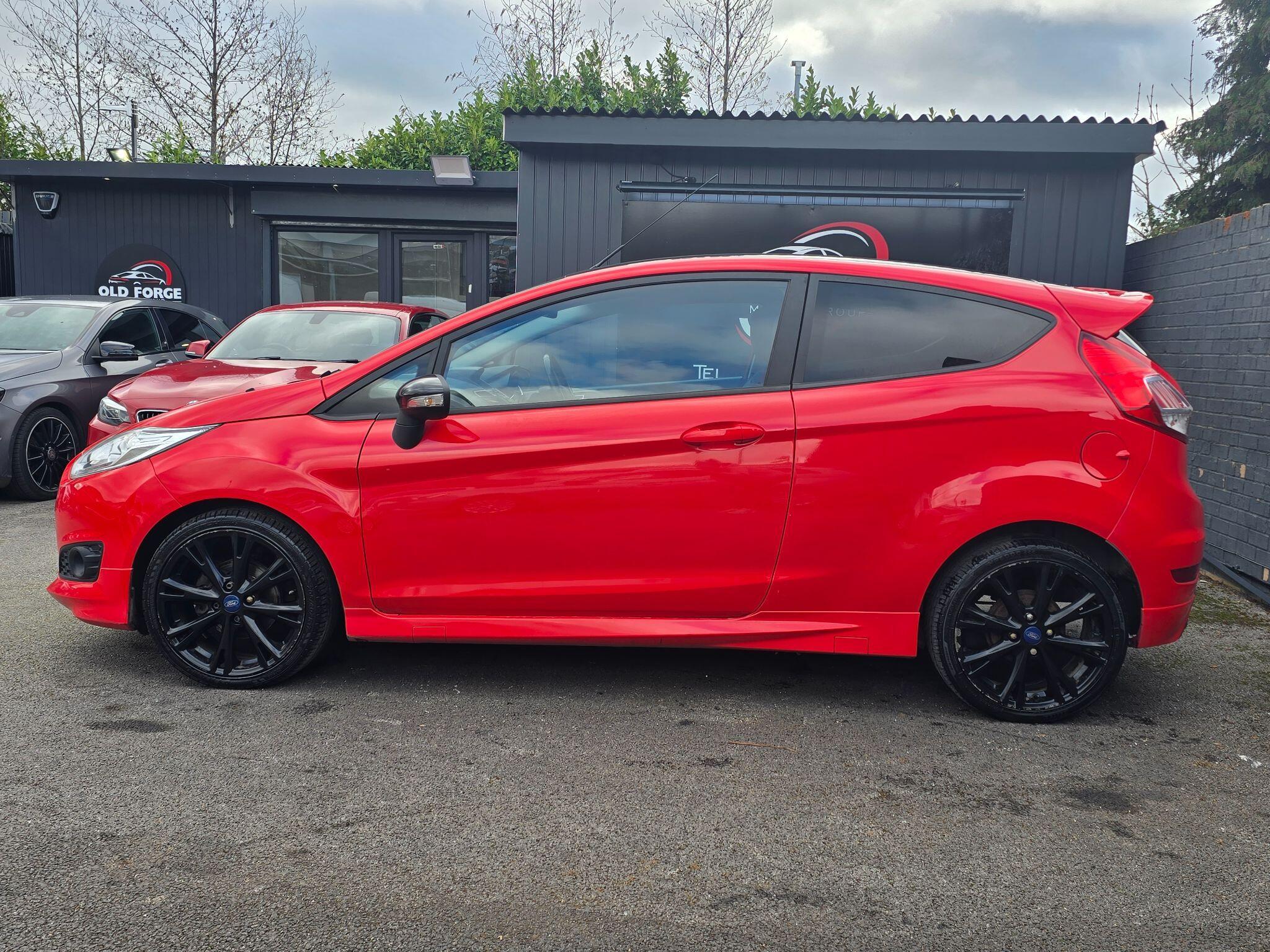 Ford Fiesta - Image 19