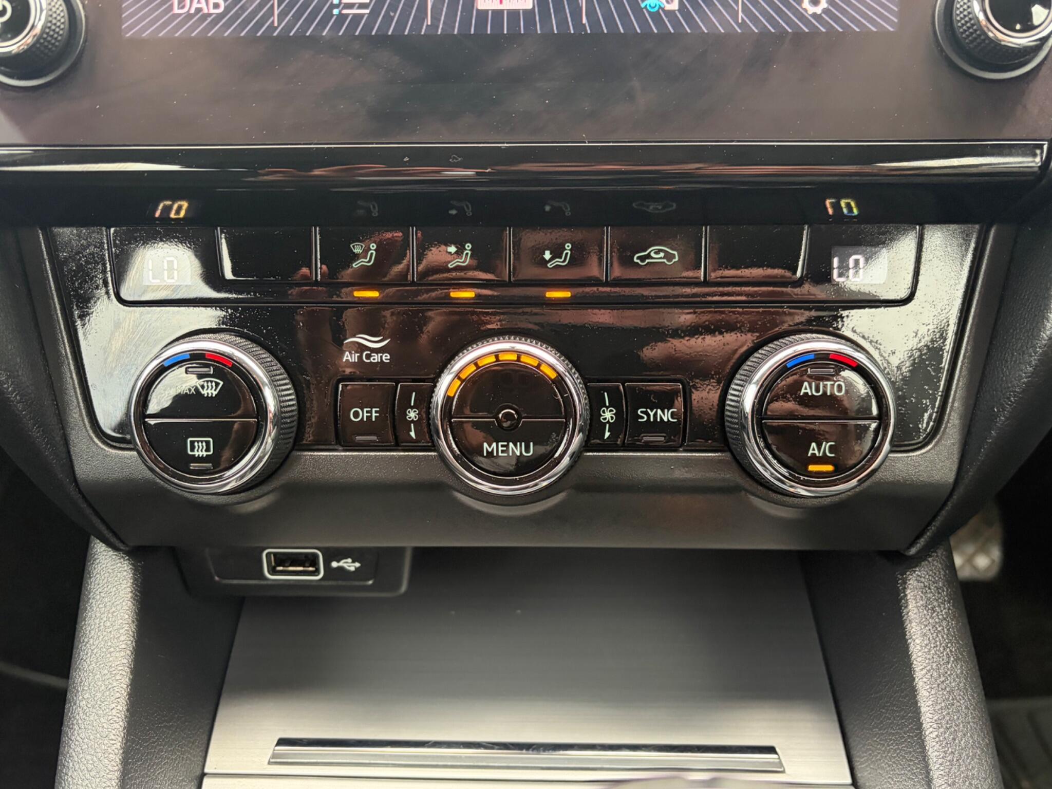 Skoda Octavia - Image 28