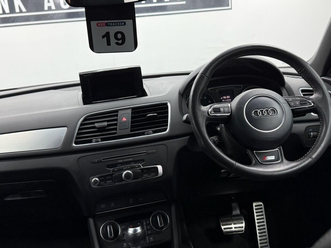 Audi Q3 - Image 29