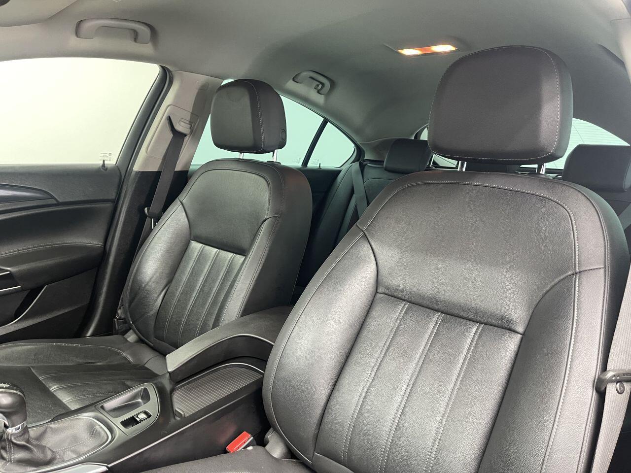 Vauxhall Insignia - Image 13